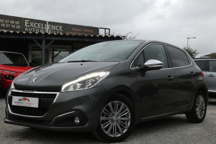 PEUGEOT 208 BUSINESS