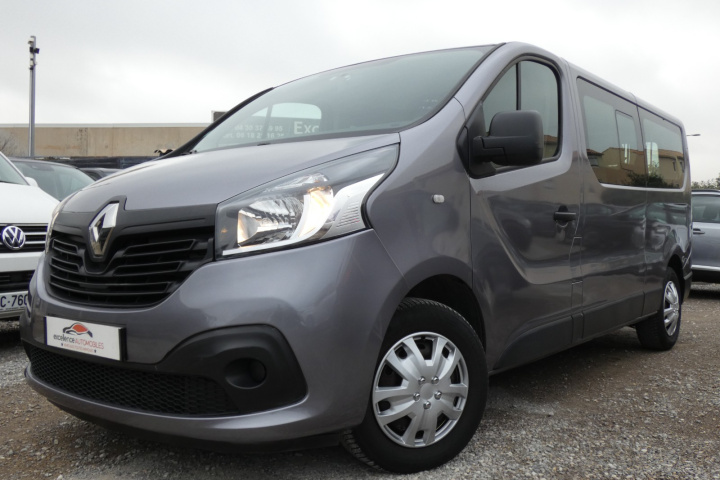 RENAULT TRAFIC COMBI