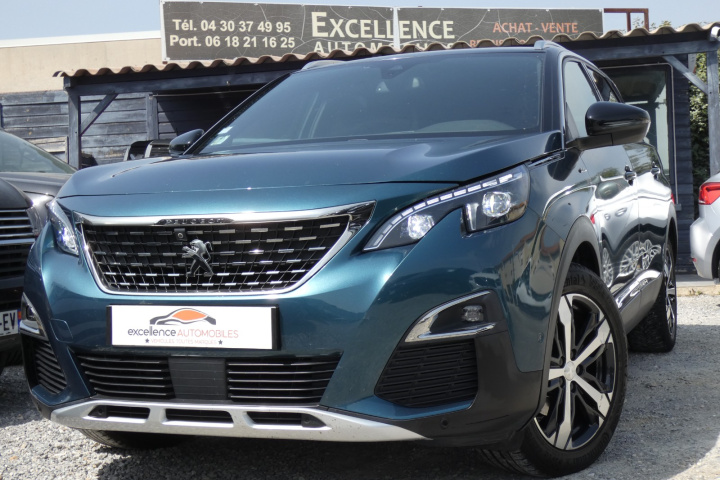PEUGEOT 5008