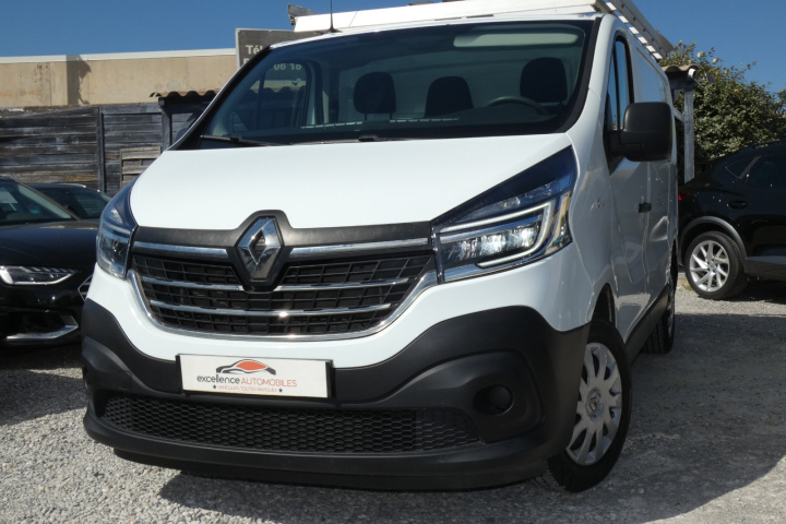 RENAULT TRAFIC FOURGON