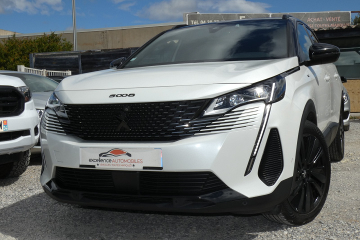 PEUGEOT 5008